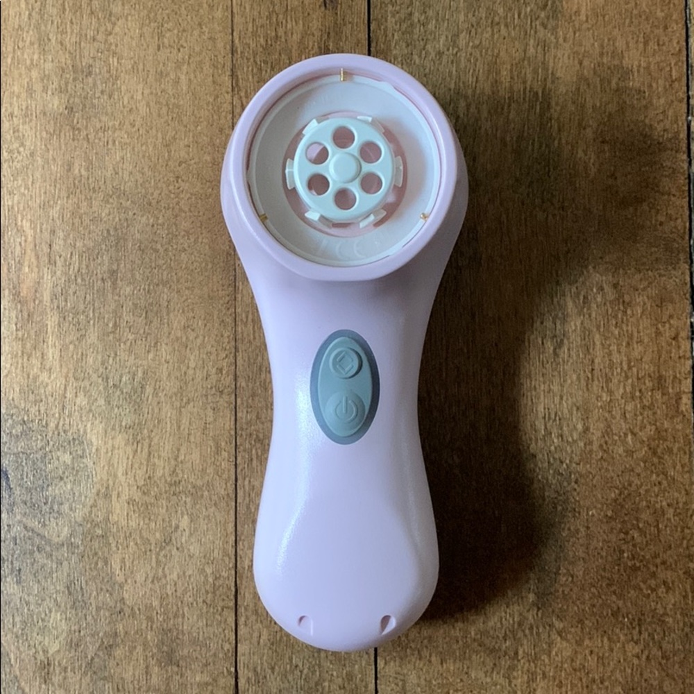 Clarisonic - Picture 2 of 4